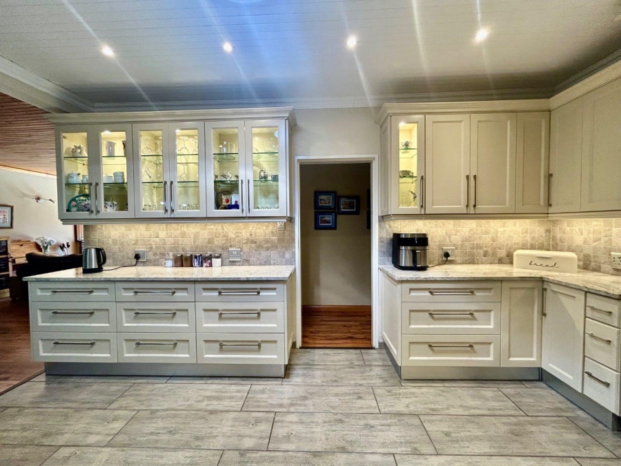 4 Bedroom Property for Sale in Universitas Free State